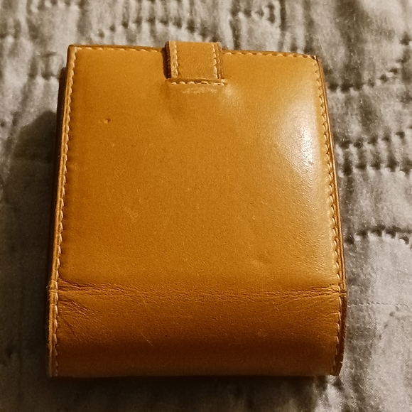 VINTAGE & RARE | Acqua Di Parma Wallet Watch - Picture 6 of 13